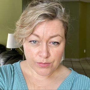 Meet your Posher, Christy